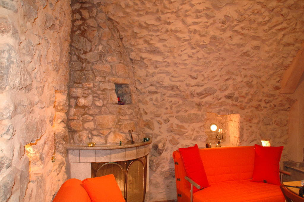 Stoneapartments, Γ Κωσταλοσ Και Σια Οε Avgonima Buitenkant foto