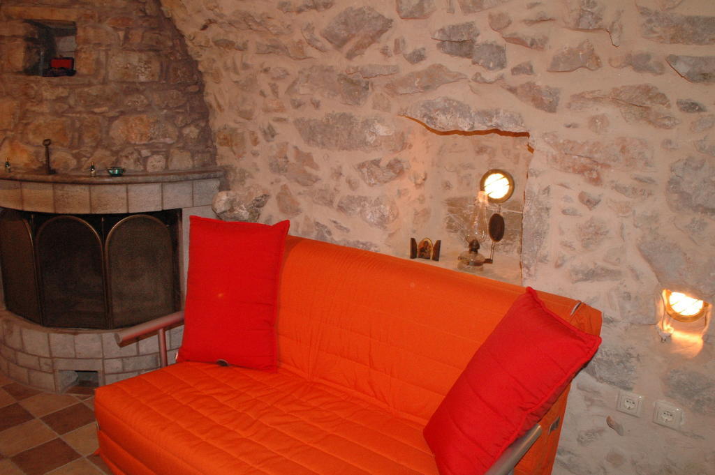 Stoneapartments, Γ Κωσταλοσ Και Σια Οε Avgonima Buitenkant foto